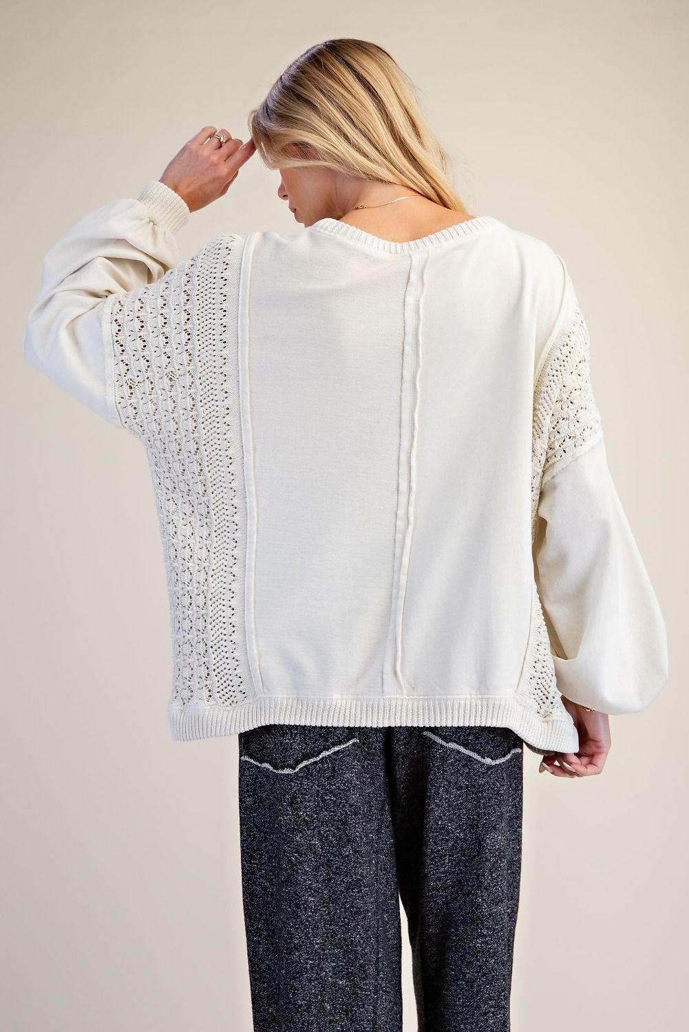 Oversized Cream Sweatshirt